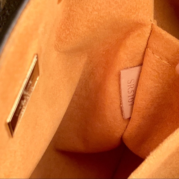 SOLD! Louis Vuitton Hot Springs Backpack!🖤. - Picture 6 of 8